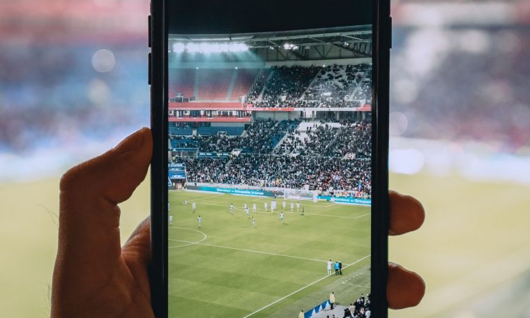 The most favorite phones to watch football online