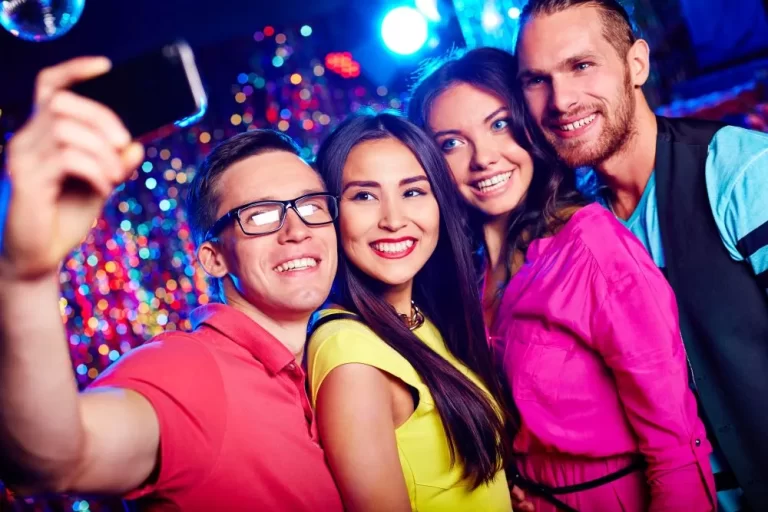 How to Have the Time of Your Life When Going to the Best Local Swingers Club?